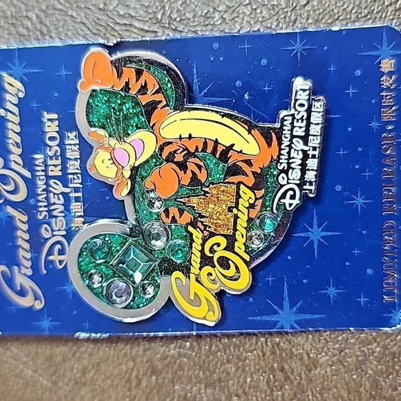 NEW Exclusive Shanghai Disney Pin Limited Release Grand Opening Tigger! - Picture 2 of 3